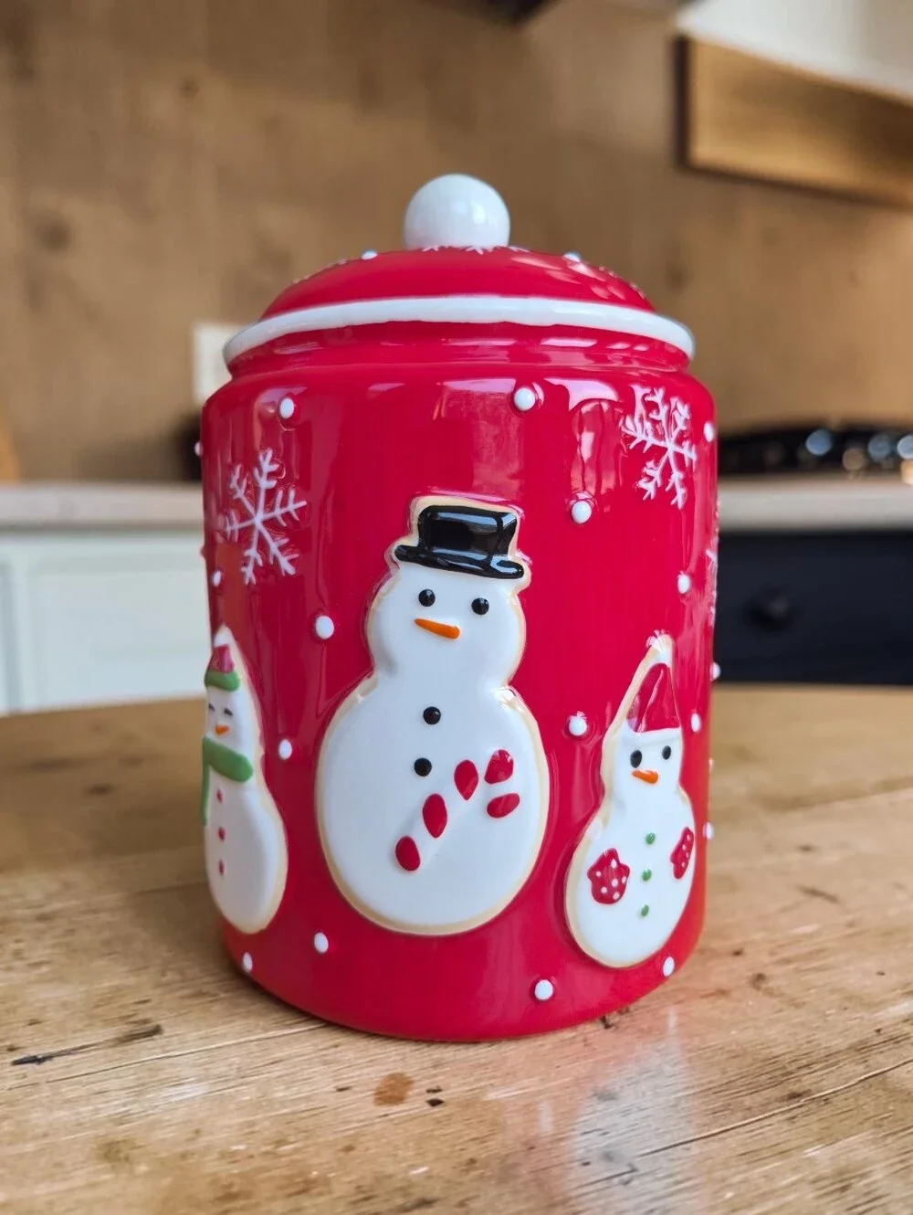 Hallmark Ceramic Christmas Cookie Jar Red Snowman Snowflakes 2011